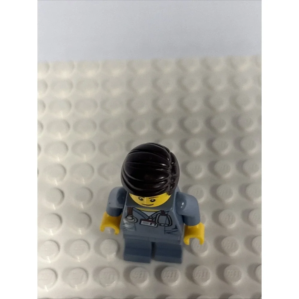 LEGO Dr. McScrubs Minifigure The LEGO Movie tlm054 Authentic‎_2